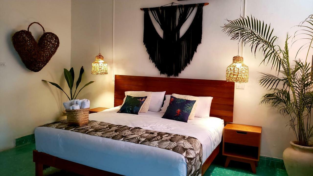 Casa Baeza Apartament, The Best Location, 70Mts From The Sea โกซูเมล ภายนอก รูปภาพ