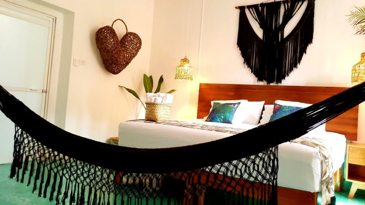 Casa Baeza Apartament, The Best Location, 70Mts From The Sea โกซูเมล ภายนอก รูปภาพ